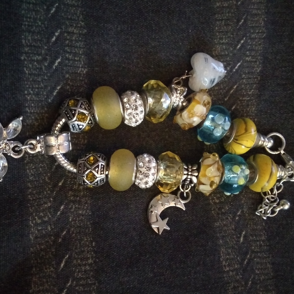 Bracelet